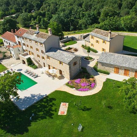 Villa Poropati, Groznjan, Istria - Luxury Countryside Estate For Up To 19 Persons - Large Pool Of 80M2 With Kids Section Экстерьер фото